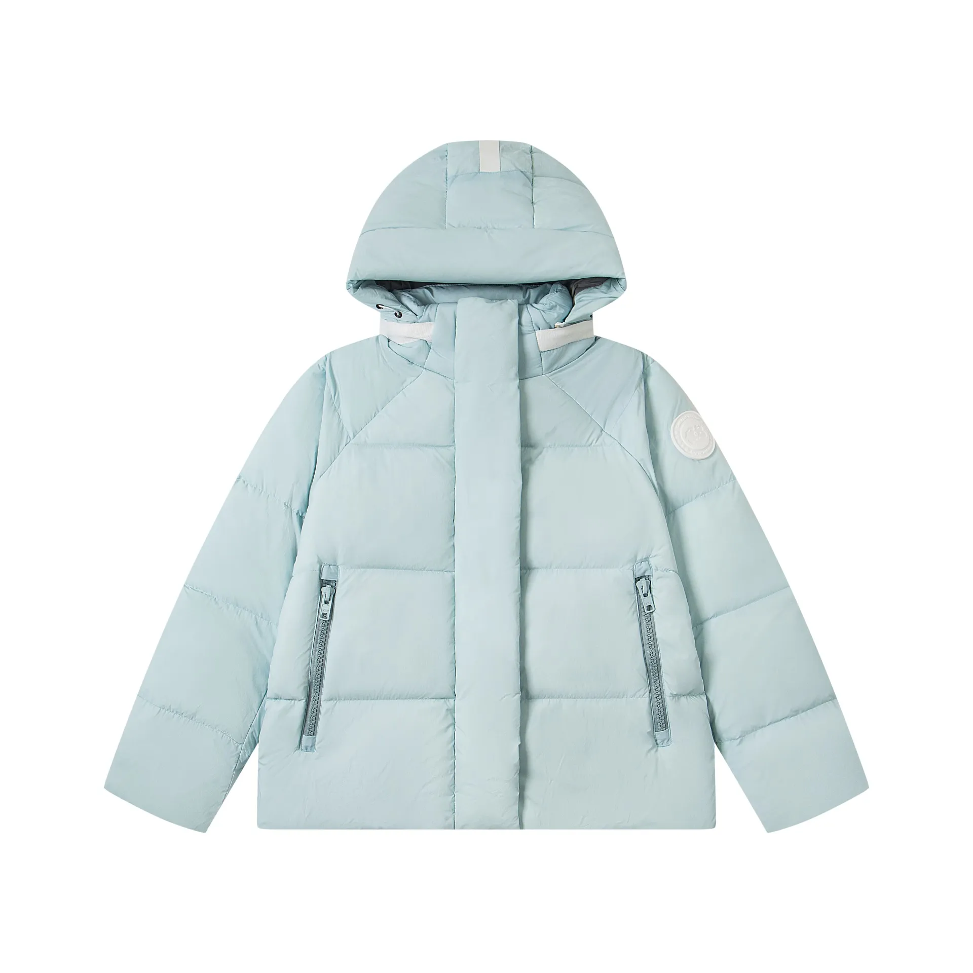P770 model number: G124 Canada Goose PASTELS series new Parker couple's hooded down jacket 1️⃣The fabric is made of soft EnduraLuxe fabric, which enhances the durability of easy-to-wear parts, is lightweight and durable; the inner liner is made of anti-velvet gallbladder, which is comfortable and soft without velvet. It has a detachable hood, can be adjusted in two directions, and is also filled with down, which brings greater softness and wrapping around the head and neck, and is full of warmth. This parka features white trim on the back and sides, and the hardware locks are all original and custom-made to match the muted fabric color. Goose label: The official website’s new series of silicone material labels, non-embroidery labels. 2️⃣It is very youthful and energetic, and can be easily worn by both men and women. It is very in line with the fashion aesthetic concepts of today's young people! 3️⃣ A full set of customized accessories, complete with three standards, same style for men and women, a must-have for couples! Color: black, white, pink, stone gray, water-soluble blue Size: XS, S, M, L